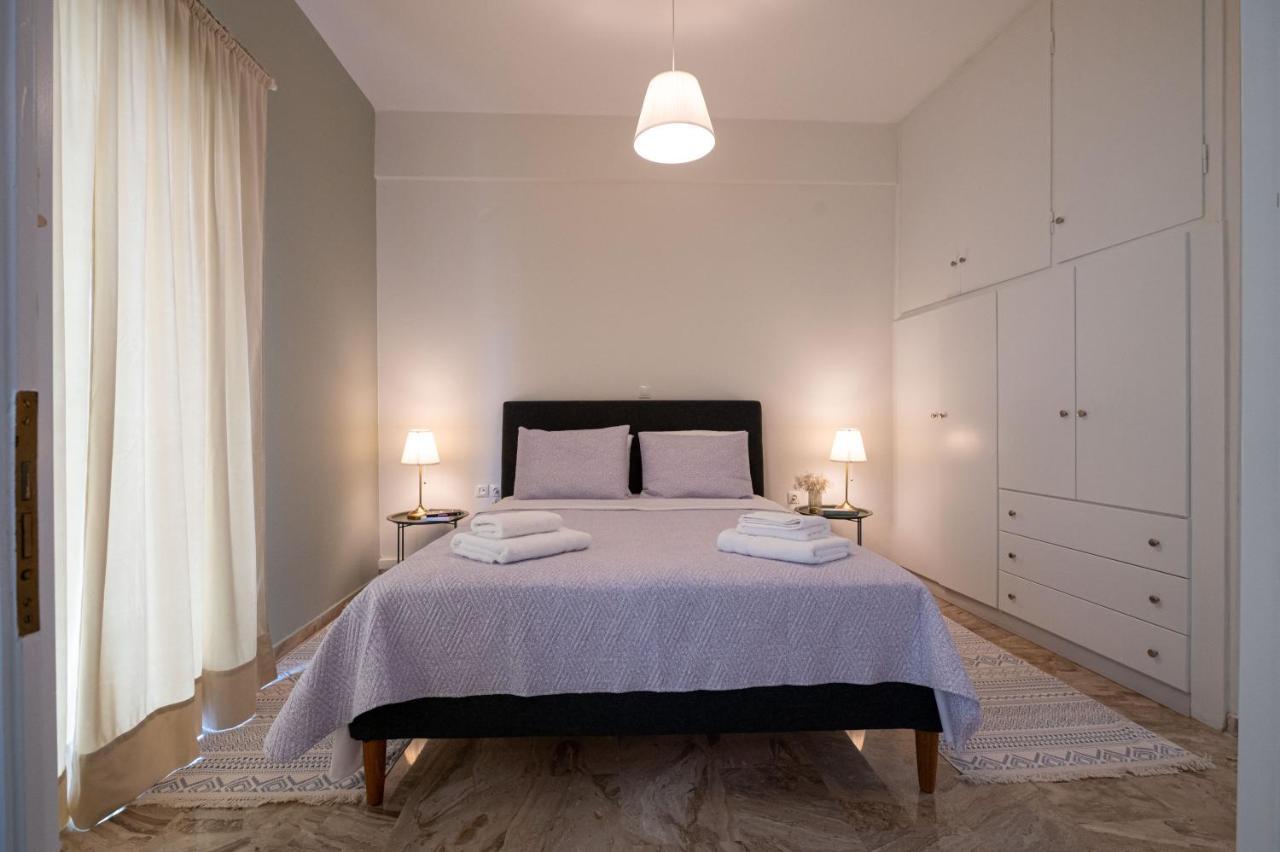 Apartamento Anesis With A Yard Kalamata Exterior foto